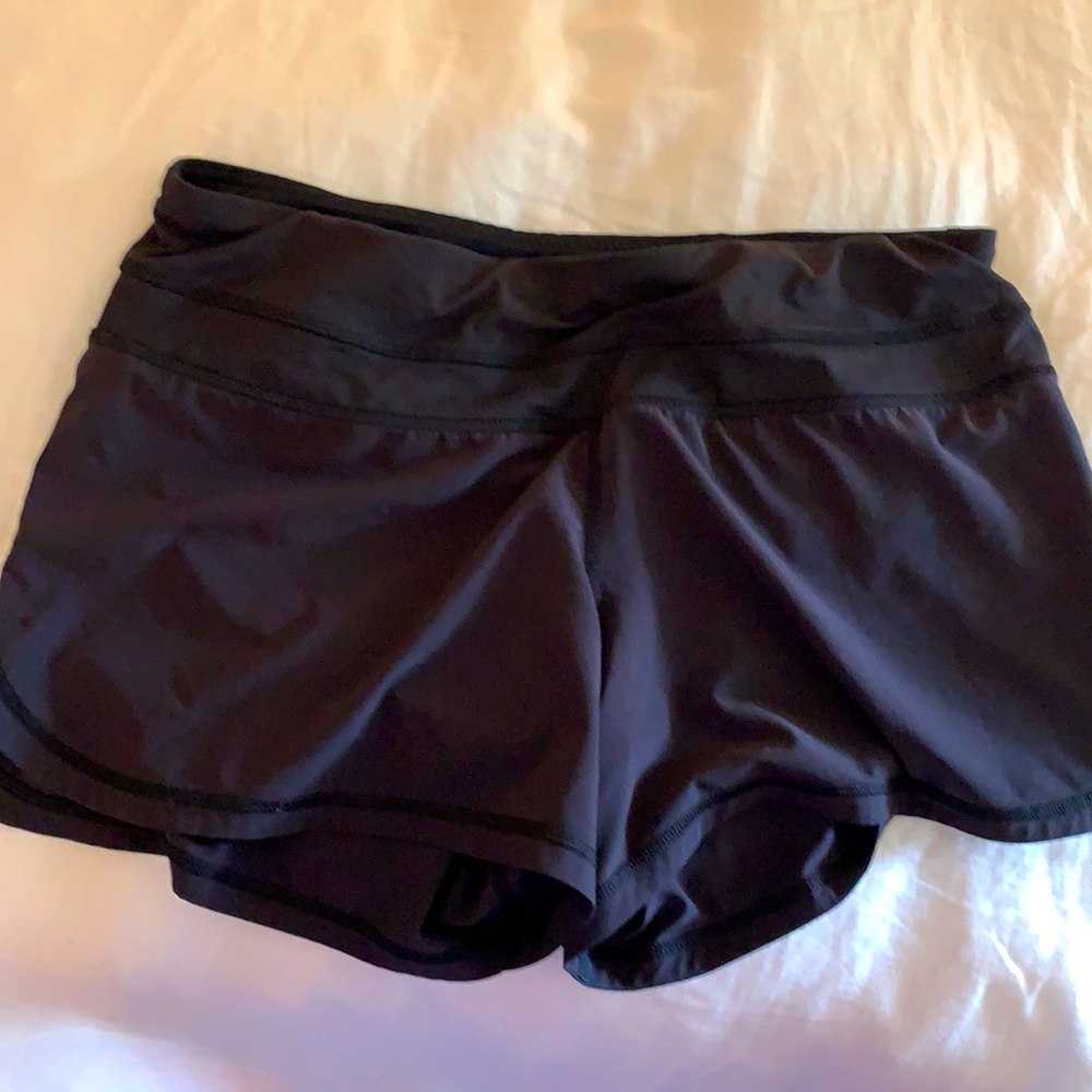 Black Lululemon running shorts with liner